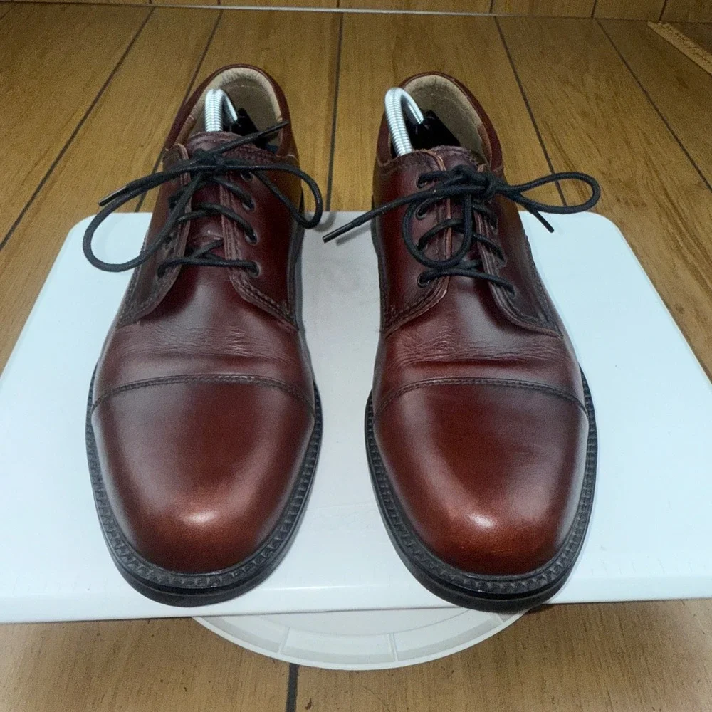 Dockers Mens Size 12M‎ Burgundy Leather Cap Toe Oxford Dress Shoes Lace Up